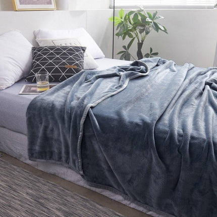 Soft Winter Flannel Blanket for Office Home Lunch Break Warm Cozy Throw Blanket