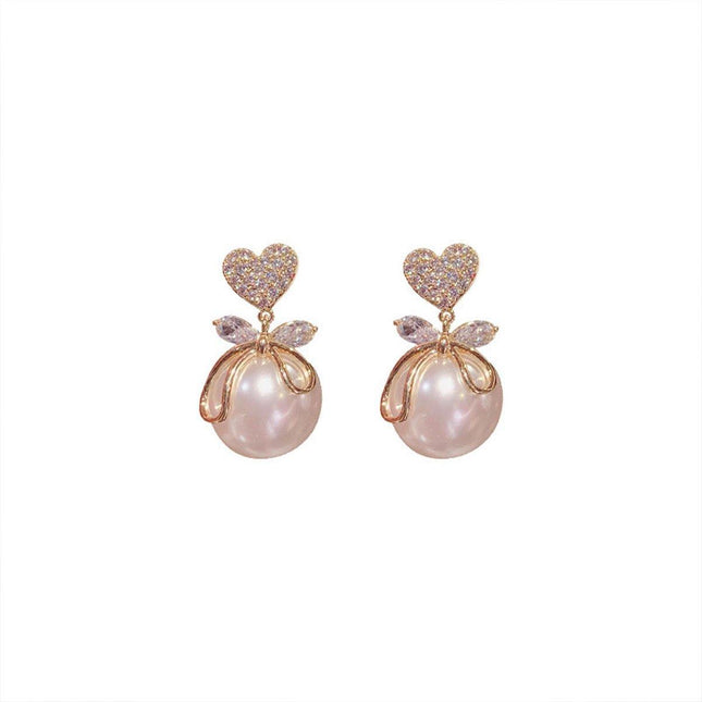 Love Pearl Earrings Elegant Temperament Jewelry for Women Chic Fashion Gift