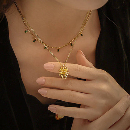 Chic Floral Pendant Necklace for Women Fashion Jewelry Perfect for Any Occasion