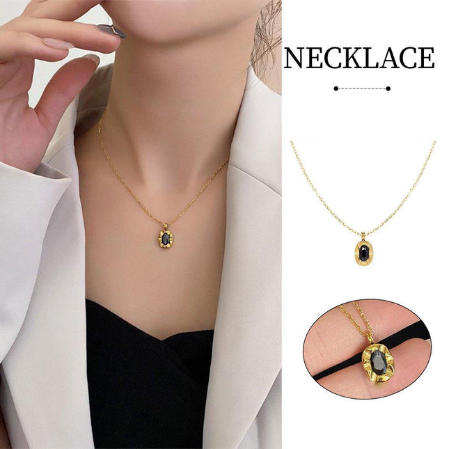 Elegant Black Pendant Necklace for Women High-Grade Luxury Clavicle Chain