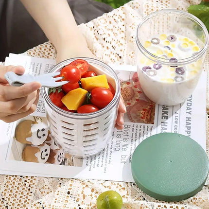 Portable Drainable Fruit Cup Plastic Sealed Cup for Snacks and Travel Use