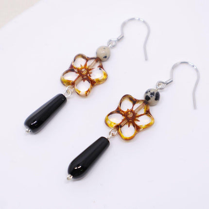 Petal Shaped Pearl Earrings For Women Elegant Vintage Style Fashion Jewelry