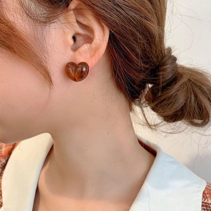 Classic Vintage Amber Heart Shaped Stud Earrings for Women Girls Retro Fashion