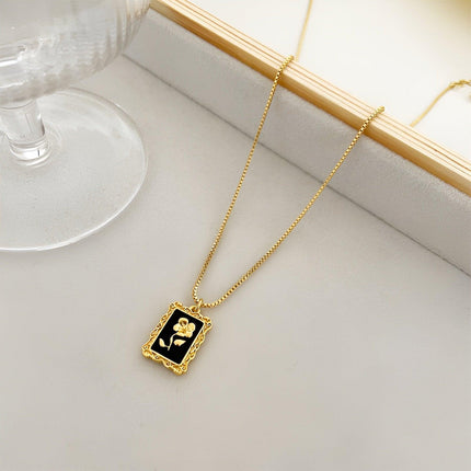 Vintage Black Flower Necklace for Women Fashion Pendant Necklace Elegant Jewelry