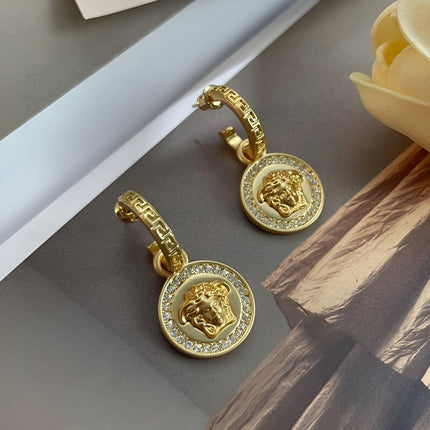 Vintage Medusa Portrait Round Earrings Elegant Fashion Jewelry for Women Gift