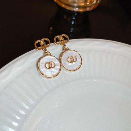 French Retro Vintage Pearl Earrings Hollow Circle High-end Needle Design