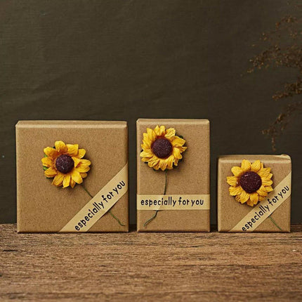 50pcs Kraft Paper Sunflower Applique Jewelry Gift Box Packaging Craft Supplies