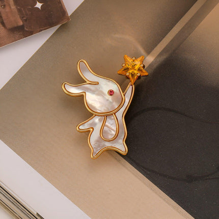 Fashion Unique Shell Rabbit Brooch for Women Versatile Star Accessory Jewelry