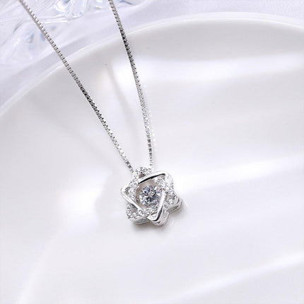 Luxury Six-Pointed Star Necklace for Women Beating Heart Clavicle Chain Girls