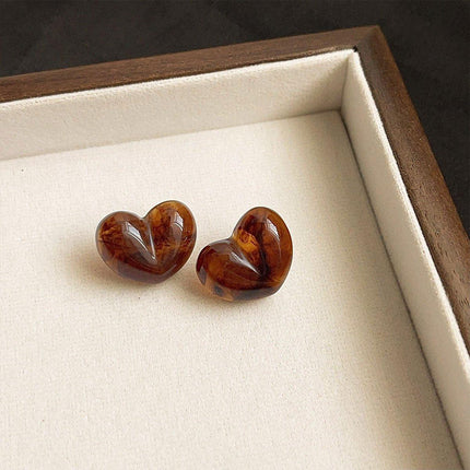 Classic Vintage Amber Heart Shaped Stud Earrings for Women Girls Retro Fashion