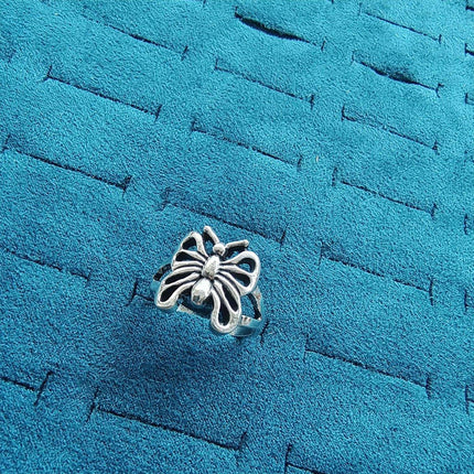 4pcs Butterfly Gem Ring Set Retro Sun Relief Rings Women Fashion Jewelry