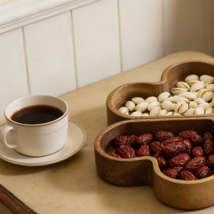 4 Pcs Heart Shaped Solid Wood Serving Tray Set for Candy Nuts Snacks Dry Fruit